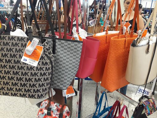 Clothing Store «Ross Dress for Less», reviews and photos, 349 N San Fernando Blvd, Burbank, CA 91502, USA