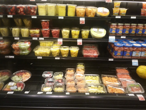 Supermarket «Giant Eagle Supermarket», reviews and photos, 873 Refugee Rd, Pickerington, OH 43147, USA