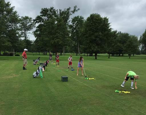 Golf Course «Shadowood Golf Course», reviews and photos, 333 N Sandy Creek Dr, Seymour, IN 47274, USA