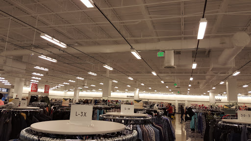 Department Store «Nordstrom Rack Novi West Oaks», reviews and photos, 43839 W Oaks Dr, Novi, MI 48377, USA