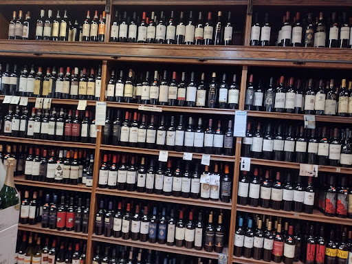 Grocery Store «Wynn’s Market», reviews and photos, 141 9th St N, Naples, FL 34102, USA