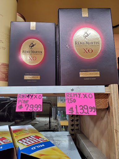 Liquor Store «Pepper Liquor Store», reviews and photos, 5440 Reisterstown Rd, Baltimore, MD 21215, USA