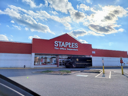 Office Supply Store «Staples», reviews and photos, 1296 Lititz Pike, Lancaster, PA 17601, USA
