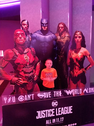 Movie Theater «Regal Cinemas Henrietta 18», reviews and photos, 525 Marketplace Dr, Rochester, NY 14623, USA