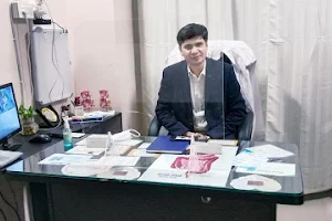 Dr Manish Chinia | Liver Specialist | Best Gastro Doctor | Endoscopy | Gastroenterologist in Sikar image