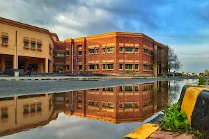Sahiwal Medical College Sahiwal image