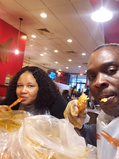 Shopping Mall «Harvard Row Mall», reviews and photos, 21762 W Eleven Mile Rd, Southfield, MI 48076, USA