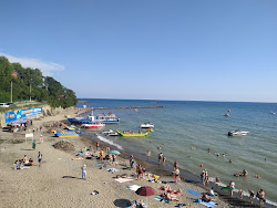 Foto di Dzhubga beach con costa lunga e dritta