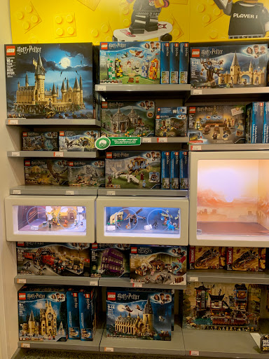 Toy Store «The LEGO Store», reviews and photos, 55 W County Center Dr, Des Peres, MO 63131, USA