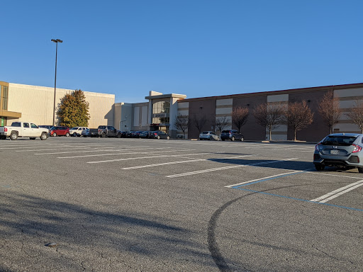 Movie Theater «Regal Cinemas River Ridge 14», reviews and photos, 3411 Candlers Mountain Rd, Lynchburg, VA 24502, USA