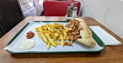 Coq Coq à Paris