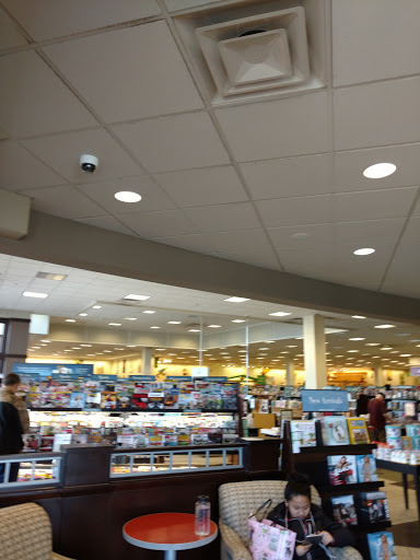 Book Store «Barnes & Noble», reviews and photos, 4370 Miller Rd, Flint, MI 48507, USA
