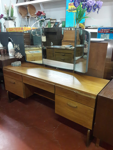 Furniture Store «San Antonio Furniture Finders», reviews and photos, 617 Fredericksburg Rd, San Antonio, TX 78201, USA