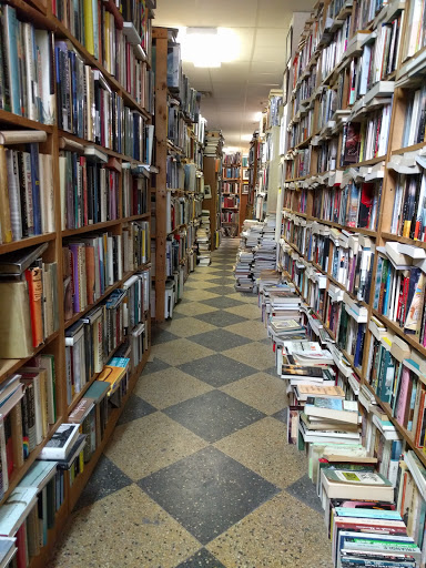 Used Book Store «Yes Books», reviews and photos, 589 Congress St, Portland, ME 04101, USA