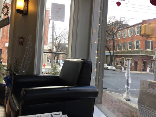 Cafe «Commonwealth On Queen», reviews and photos, 301 N Queen St, Lancaster, PA 17603, USA