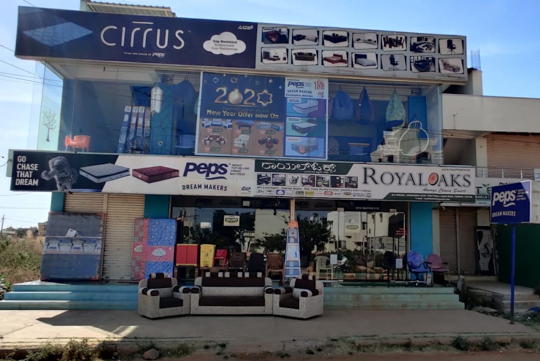 ROYALOAKS