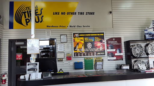 Tire Shop «Tires Plus of Kenosha», reviews and photos, 7424 74th Pl, Kenosha, WI 53142, USA