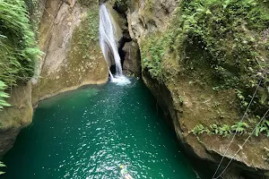 Kabutongan Falls image