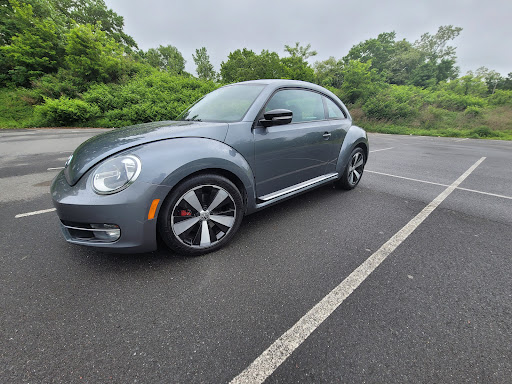 Car Dealer «J&M Automotive Sales and Service LLC», reviews and photos, 756 New Haven Rd, Naugatuck, CT 06770, USA