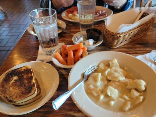 American Restaurant «Cracker Barrel Old Country Store», reviews and photos, 8225 N Church Rd, Kansas City, MO 64158, USA