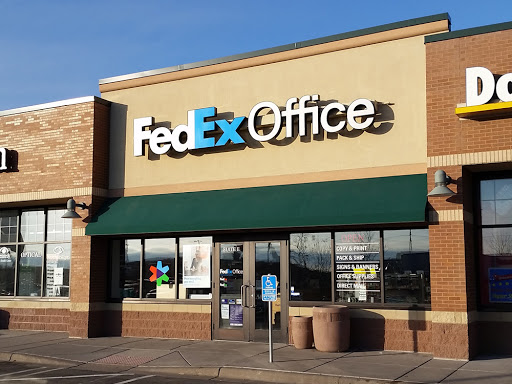 FedEx Office Print & Ship Center, 18157 Carson Ct NW e, Elk River, MN 55330, USA, 
