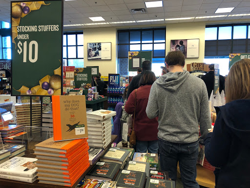 Book Store «Barnes & Noble», reviews and photos, 20600 N Rand Rd, Deer Park, IL 60010, USA