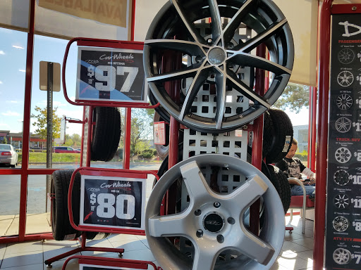 Tire Shop «Discount Tire Store», reviews and photos, 41550 Ford Rd, Canton, MI 48187, USA