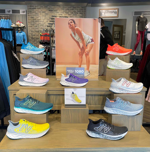 Shoe Store «New Balance Frisco», reviews and photos, 8300 Gaylord Pkwy #4, Frisco, TX 75034, USA