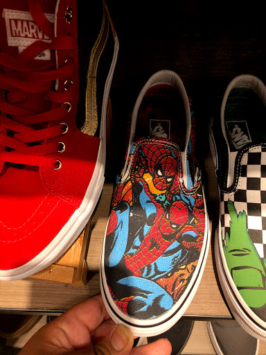 Clothing Store «Tillys», reviews and photos, 340 Inland Center Dr, San Bernardino, CA 92408, USA