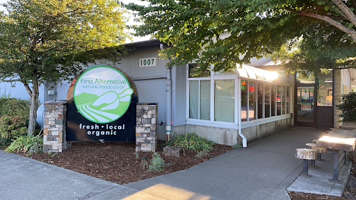 Grocery Store «First Alternative Natural Foods Co-op South Store», reviews and photos, 1007 SE 3rd St, Corvallis, OR 97333, USA