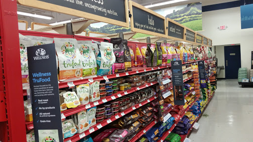 Pet Supply Store «Petco Animal Supplies», reviews and photos, 13127 N Dale Mabry Hwy, Tampa, FL 33618, USA