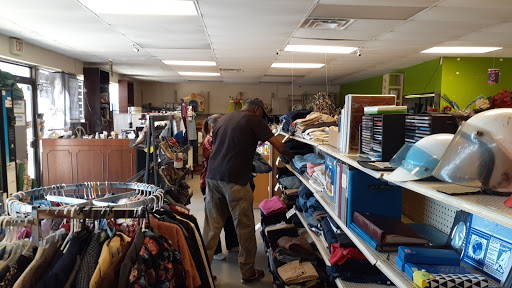 Thrift Store «4DKS Thrift Store», reviews and photos, 6744 S Lewis Ave, Tulsa, OK 74136, USA
