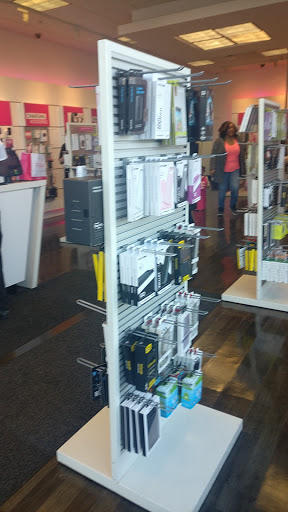 Cell Phone Store «T-Mobile», reviews and photos, 2198 N 2nd St, Millville, NJ 08332, USA