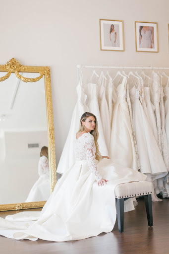 Clothing Alteration Service «Malindy Elene Bridal Boutique», reviews and photos, 2109 W Kennedy Blvd, Tampa, FL 33606, USA