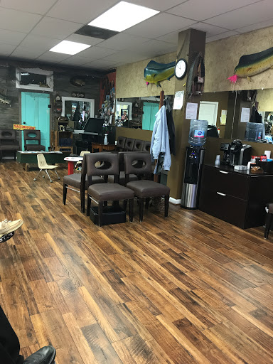 Barber Shop «Kingwood Barber Shop III», reviews and photos, 2714 W Lake Houston Pkwy #120, Kingwood, TX 77339, USA