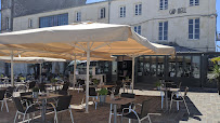 Atmosphère du Restaurant de fruits de mer Cap Nell Restaurant à Rochefort - n°2