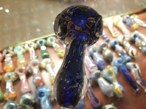 Tobacco Shop «The Smokers Edge Smoke and Vape Shop», reviews and photos, 19756 N John Wayne Pkwy #114, Maricopa, AZ 85138, USA