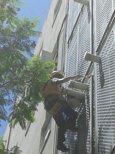 Revestimientos Gabarri Sevilla-Sate Reabilitacion fachadas, Impermeabilizaciones-Trabajos Verticales