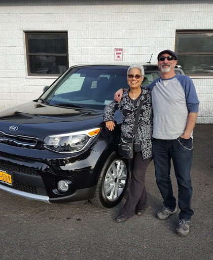 Kia Dealer «Romeo Kia of Kingston», reviews and photos, 111 Schwenk Dr, Kingston, NY 12401, USA