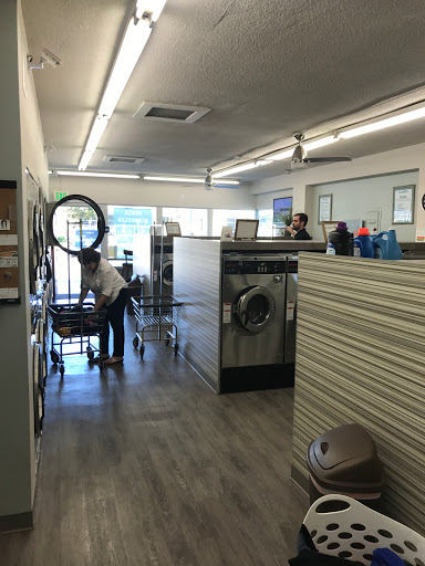 Laundromat «Coast Coin Laundry», reviews and photos, 107 Santa Isabel Ave, Costa Mesa, CA 92672, USA