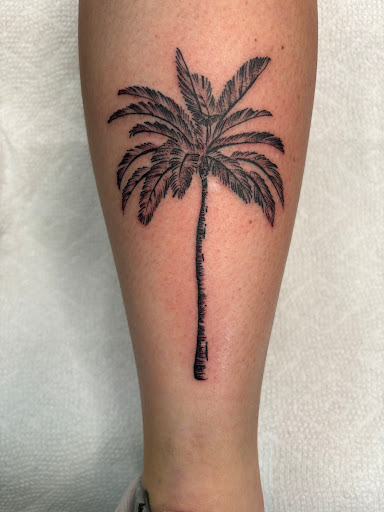 Explore tattoo knuckle ideas, creative tattoo ideas in Muncie, available at Fox & Sparrow Tattoo