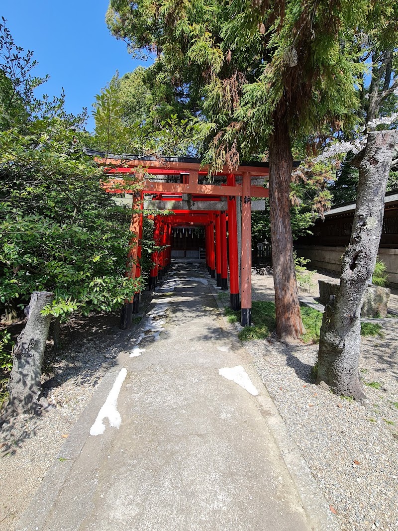 岩倉稲荷神社