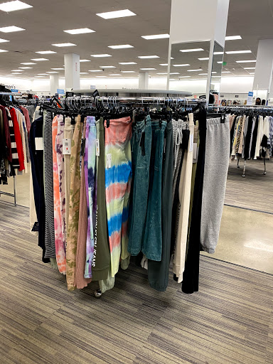 Department Store «Nordstrom Rack Perimeter Expo», reviews and photos, 1201 Hammond Dr NE, Dunwoody, GA 30346, USA