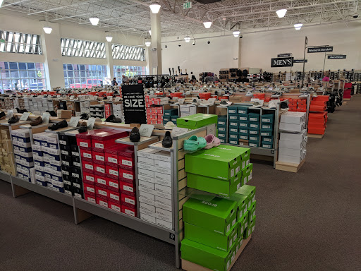 Shoe Store «DSW Designer Shoe Warehouse», reviews and photos, 314 Marketplace Mile, Plainfield, IN 46168, USA