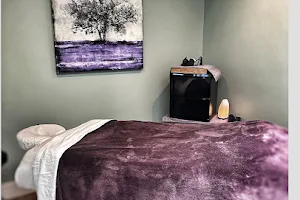 Luminous Massage Studio image
