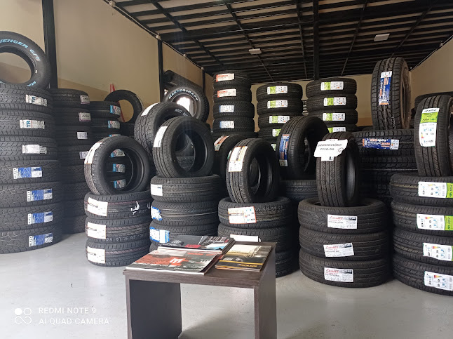 Comercial Cristian Cañarte - Tienda de neumáticos