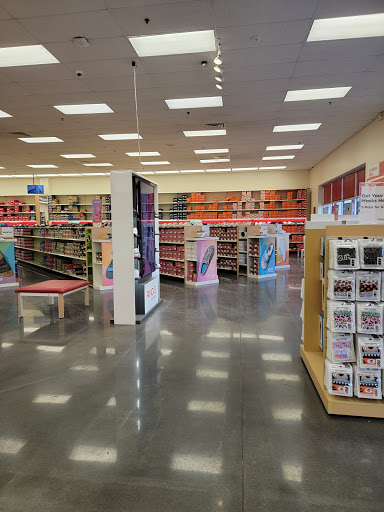 Shoe Store «Famous Footwear», reviews and photos, 2761 Paper Mill Rd, Reading, PA 19610, USA