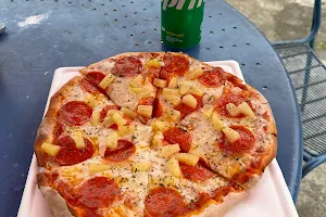 Hana Maui Pizza image
