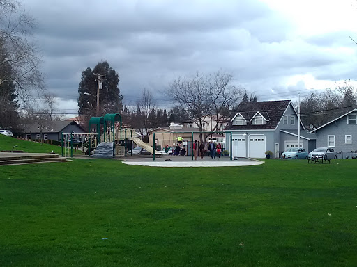 Park «Fair Oaks Recreation & Park District Office», reviews and photos, 4150 Temescal St, Fair Oaks, CA 95628, USA