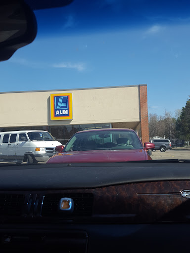 Supermarket «ALDI», reviews and photos, 1405 Lincoln St, Rhinelander, WI 54501, USA